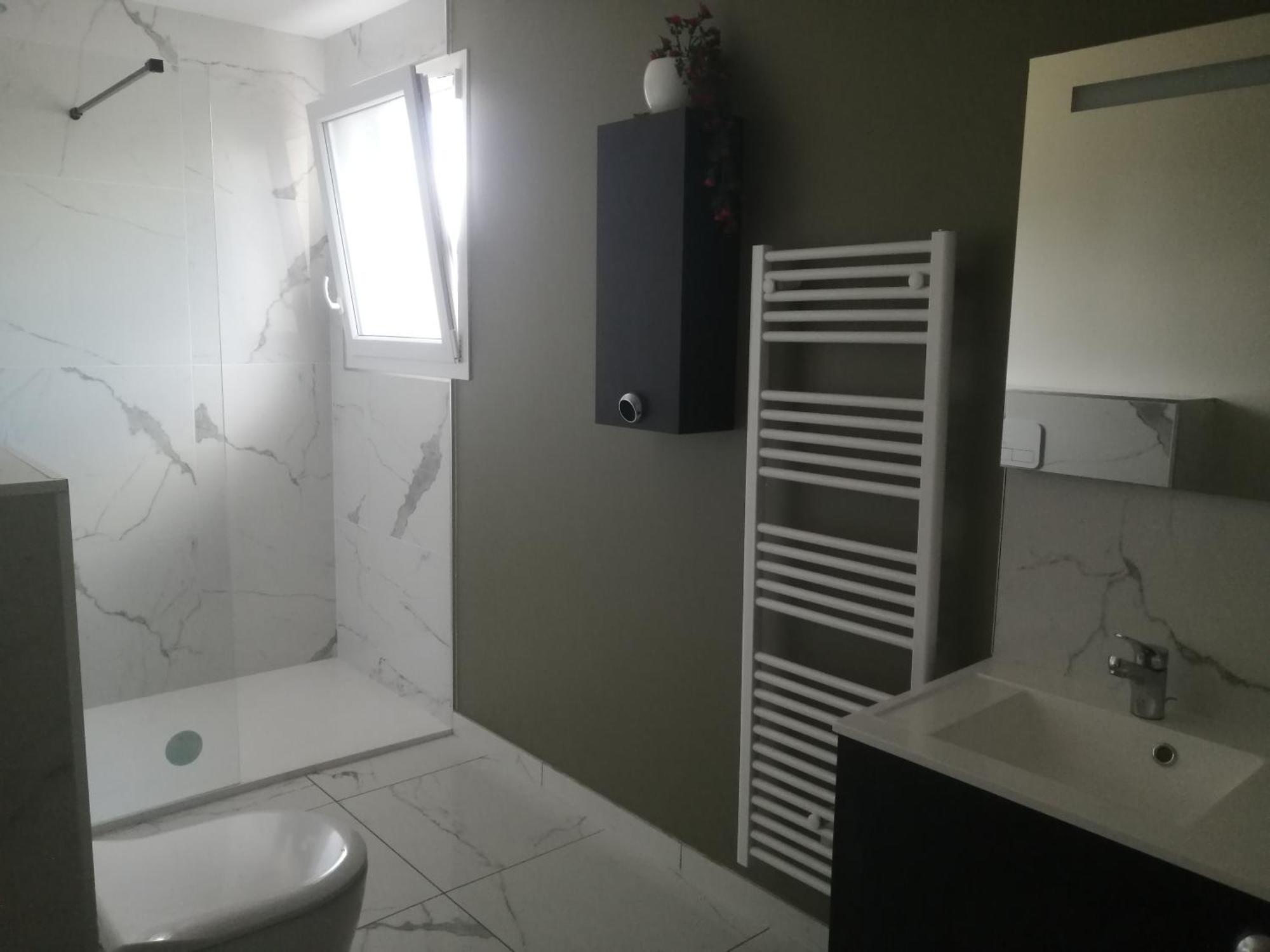 Chambre Privee Dans Une Maison Familiale Charmes  Екстер'єр фото
