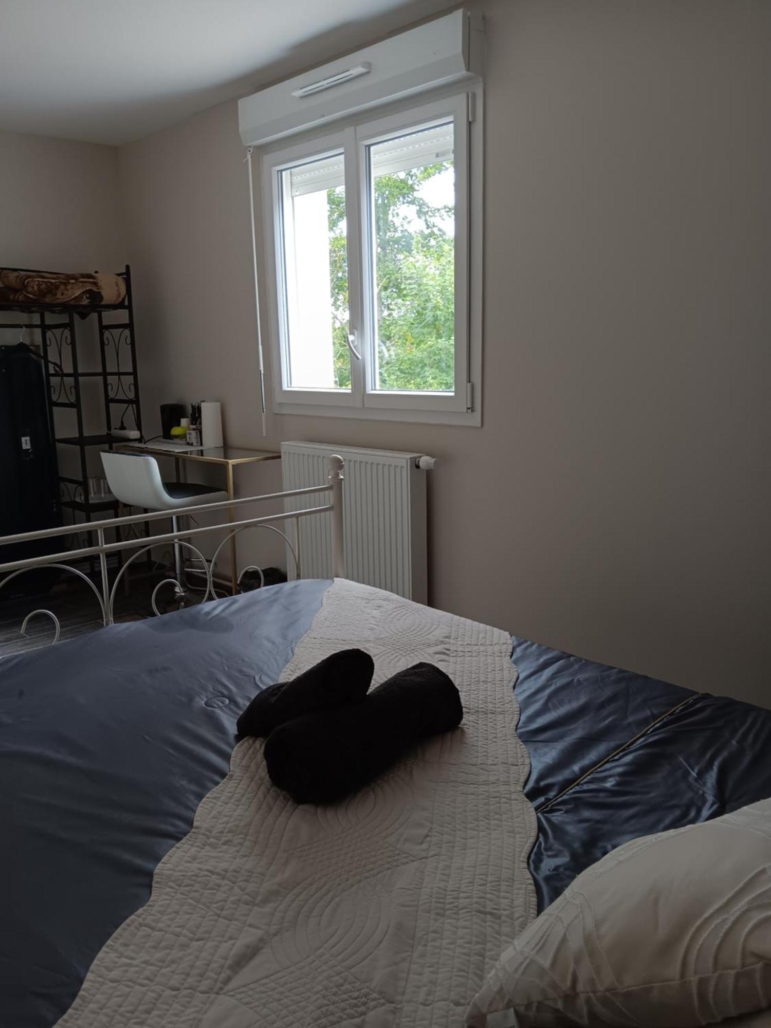 Chambre Privee Dans Une Maison Familiale Charmes  Екстер'єр фото